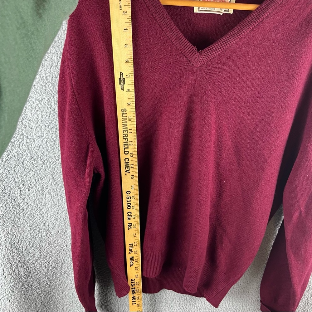 Alan Paine Size L/XL Lambswool‎ Burgundy V-Neck Vintage Sweater Made in England - Picture 4 of 13